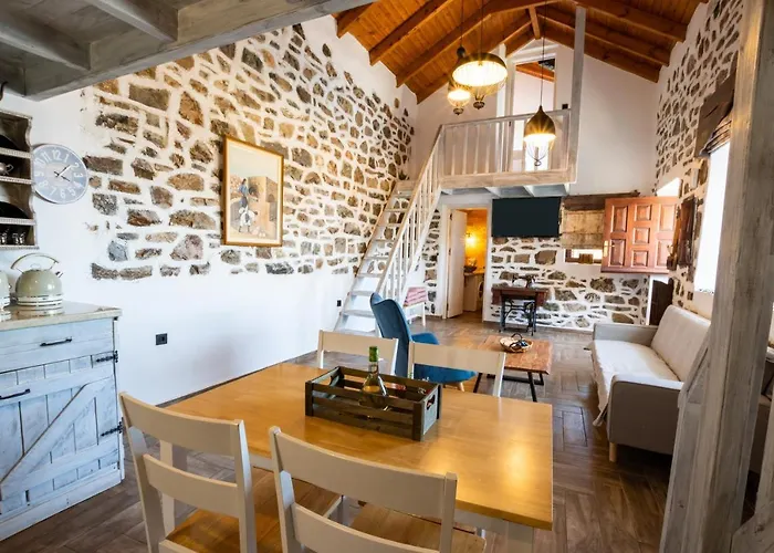 Anastasia Villa *